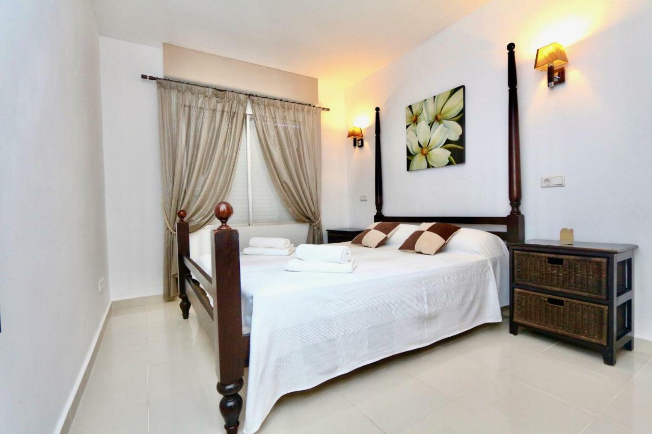 3- Bedroom Apartment In The Centre Of Calpe With Nice Living Room, 1 Bathroom. Eksteriør billede