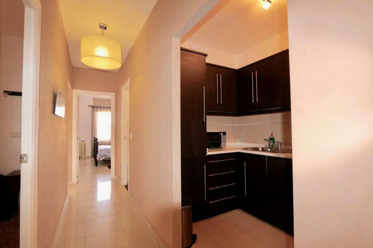 3- Bedroom Apartment In The Centre Of Calpe With Nice Living Room, 1 Bathroom. Eksteriør billede