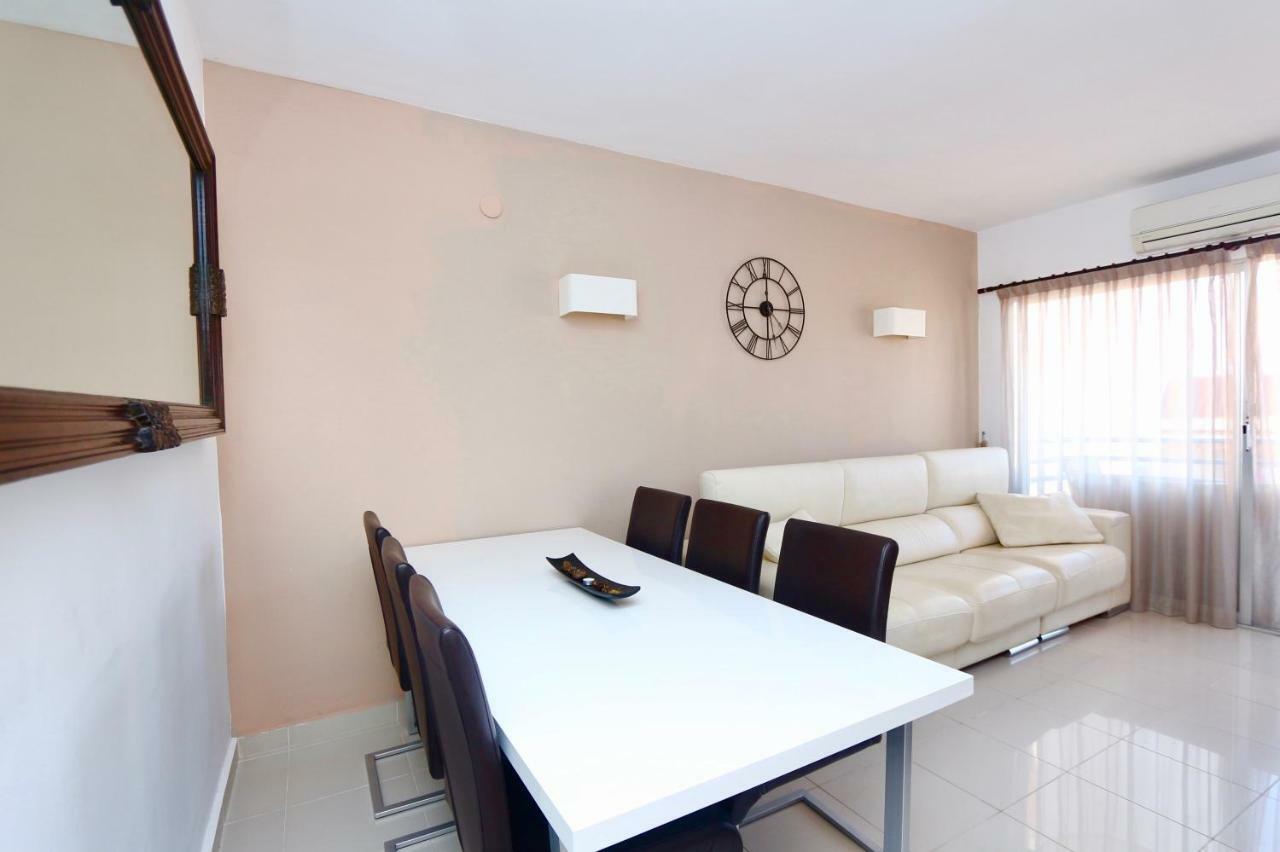 3- Bedroom Apartment In The Centre Of Calpe With Nice Living Room, 1 Bathroom. Eksteriør billede