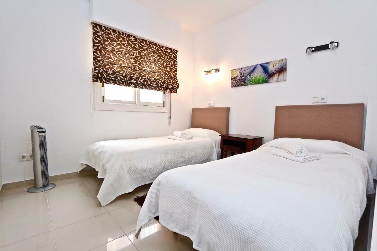 3- Bedroom Apartment In The Centre Of Calpe With Nice Living Room, 1 Bathroom. Eksteriør billede