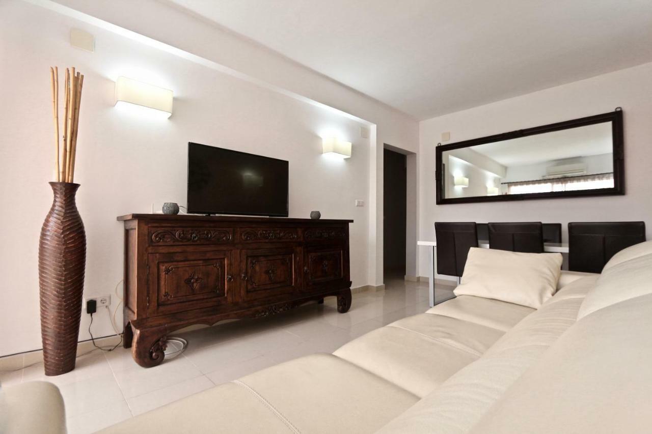 3- Bedroom Apartment In The Centre Of Calpe With Nice Living Room, 1 Bathroom. Eksteriør billede